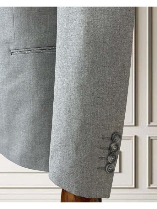 Grey Peak Lapel Double-Breasted Suit with Pick Stitching