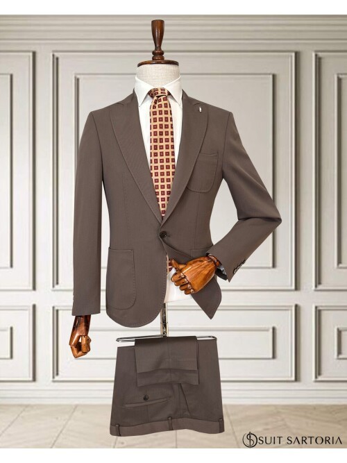 Light Brown Peak Lapel Men’s Suit with Patch Pockets