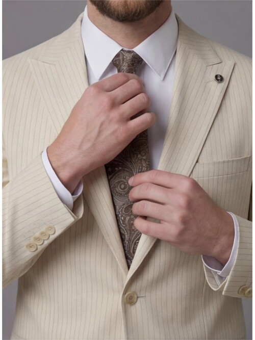 White Peak Lapel Comfort Fit Fully Lined Suit