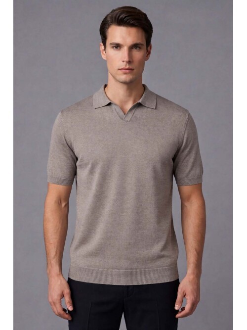 Kahverengi Polo Yaka Kendinden Desenli Kısa Kollu Triko Tişört