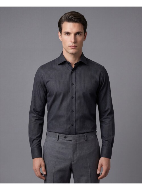 Siyah Çizgili Uzun Kollu Slim Fit Sivri Yaka Gömlek