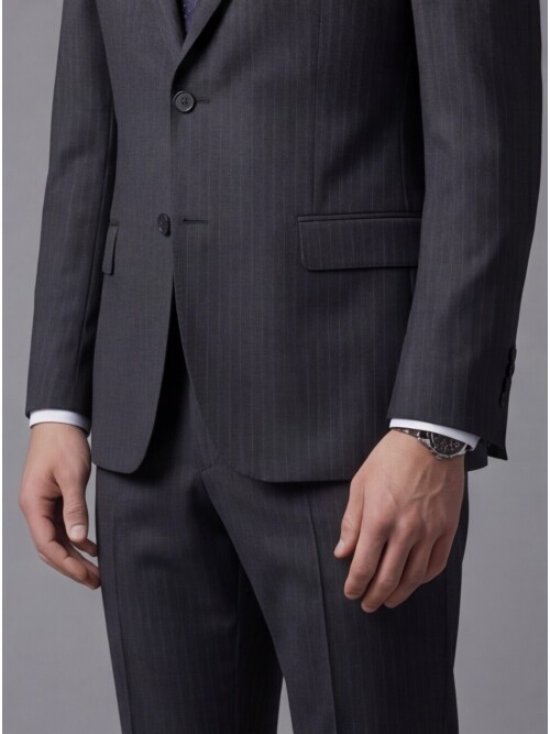 Koyu Gri Çizgili Yünlü Mono Yaka Regular Fit 2 Düğme Takım Elbise