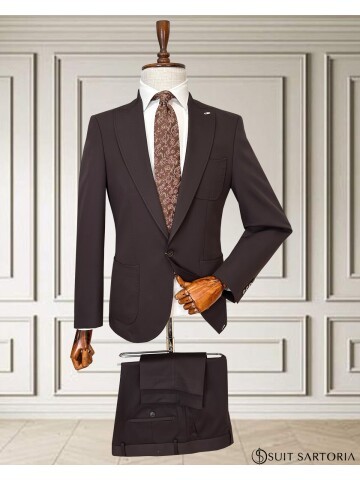 Brown Peak Lapel Men’s Suit with Patch Pockets