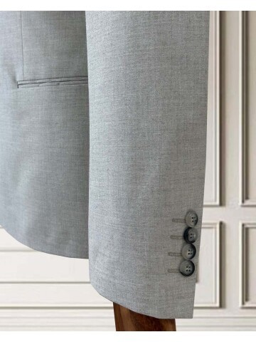 Light Grey Peak Lapel Double-Breasted Suit with Pick Stitching