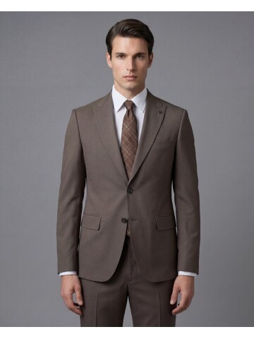 Açık Kahverengi Sivri Yaka İki Düğmeli Slim Fit Takım Elbise