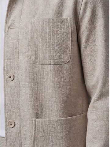Beige Shirt Collar Buttoned Patch Pocket Suit