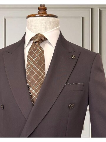 Brown Peak Lapel Double Breasted Men’s Suit