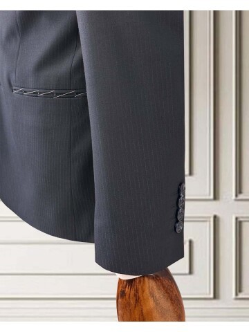 Navy Blue Mono Lapel Men’s Suit