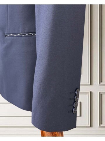 Navy Blue Peak Lapel Double-Breasted Suit with Pick Stitching