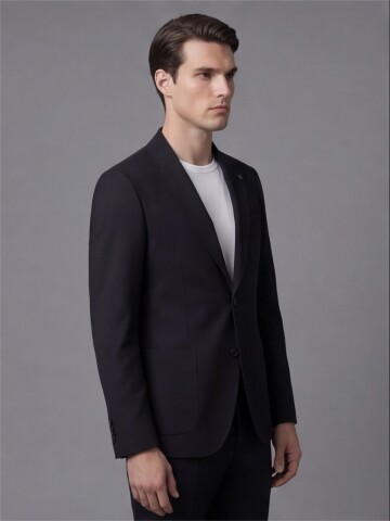 Siyah Mono Yaka İki Düğmeli Takım Elbise