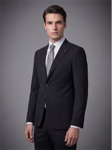 Siyah Sivri Yaka İki Düğmeli Slim Fit Takım Elbise