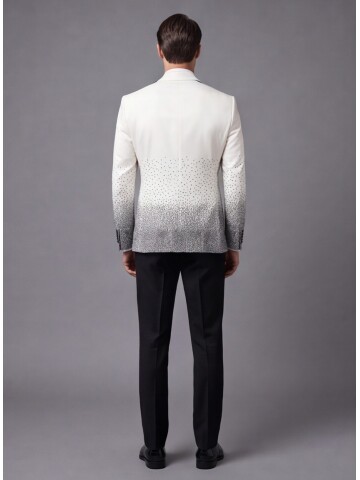 White Single-Button Grooms Suit with Peak Lapel and Stone Embellishment
