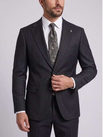 Siyah Çizgili Mono Yaka Comfort Fit 2 Düğme Takım Elbise